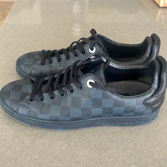 Shoes Louis vuitton for Sale like a new size 7 - Picture 4 of 4